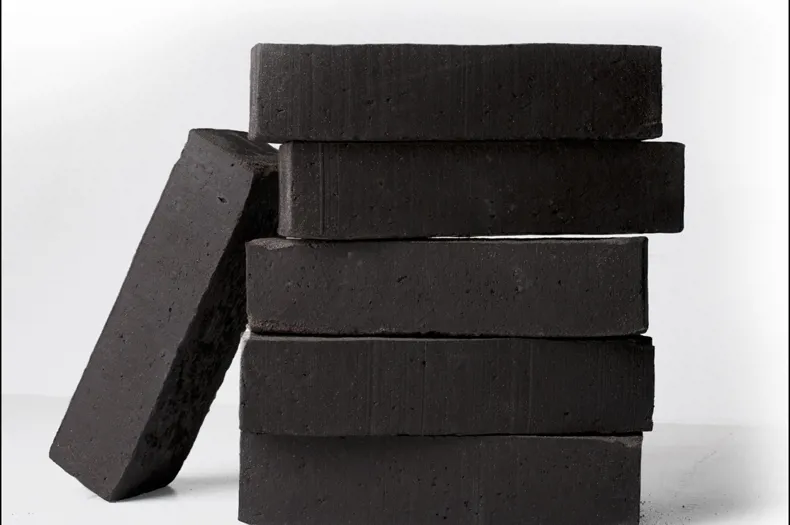 Vande Moortel launches two new dark clay pavers