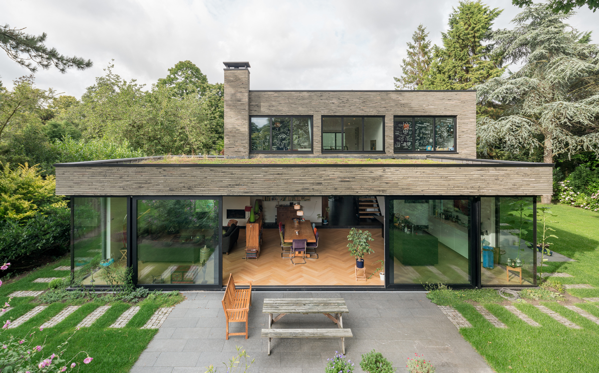 Long format green-grey infinitum 6013 enhances exclusive look of villa